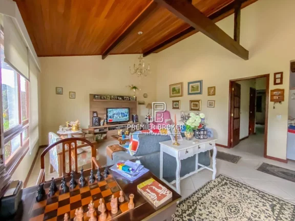 Imagem Casa à venda, 147 m² por R$ 670.000,00 - Albuquerque - Teresópolis/RJ