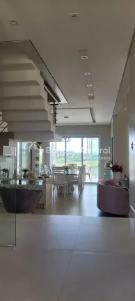 Imagem Casa a venda no Alphaville Dom Pedro : Sobrado moderno, com muita luz natural e uma vista fantástic...