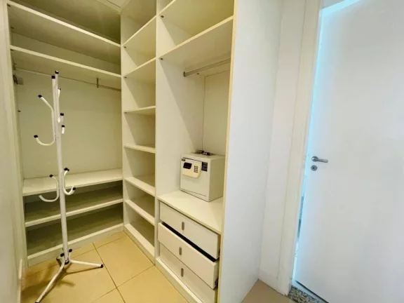 Imagem Apartamento com 4 Quartos para Alugar, 257 m² em Barra Da Tijuca - Rio De Janeiro