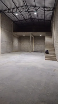 Imagem Galpão Comercial de 270m² para Locação no Jardim Guarujá em Sorocaba-SP: A Oportunidade que Você Procura!