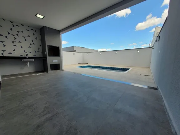 Imagem Casa de Luxo no Condomínio Parque Ibiti Reserva em Sorocaba-SP: 3 Quartos, 1 Suíte, 2 Salas, 3 Banheiros, 2 Vagas de Garagem - 218m².