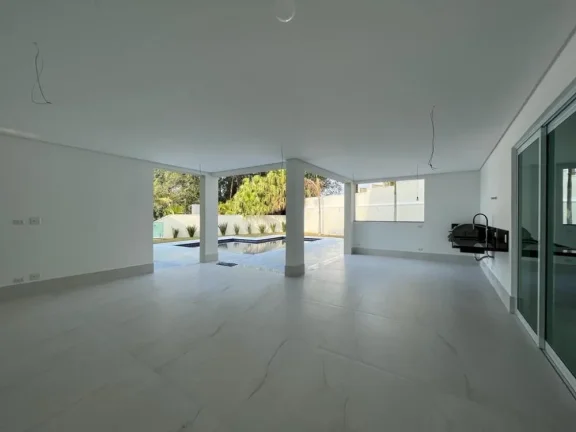 Imagem Casa no TAMBORÉ 1 - 900m²