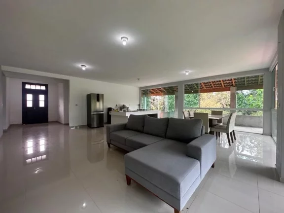 Imagem Chácara com 3 dormitórios à venda, 6200 m² por R$ 2.000.000,00 - Parque Alvorada - Suzano/SP