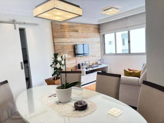 Imagem Apartamento de 75m² com 2 Dorms à Venda no Brooklin | Reformado