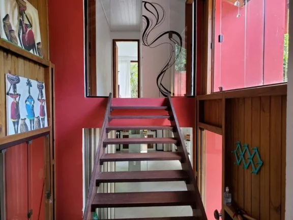 Imagem Viva em um paraíso: casa mobiliada com córrego e árvores frutíferas em Garopaba-SC