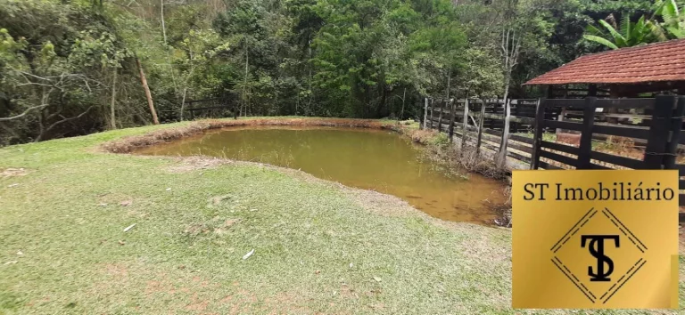 Imagem Sítio 37.000 m² com Lago e Cocheira Fácil Acesso Piracaia