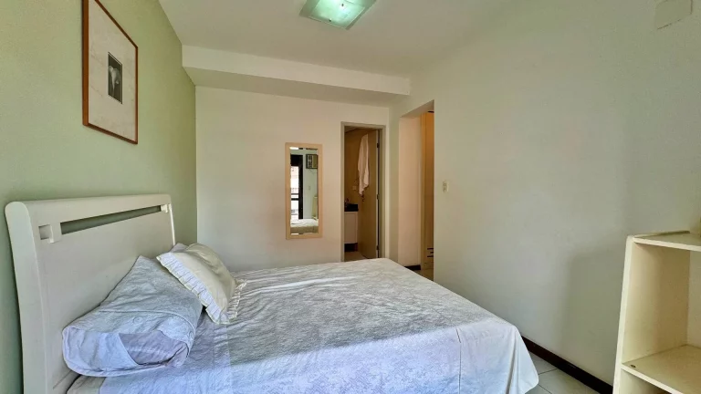 Imagem Apartamento com 3 dormitórios à venda, 110 m por R$ 1.950.000,00 - Riviera