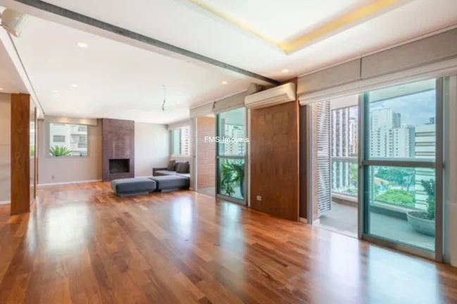 Imagem Imperdível apartamento à venda em Moema, São Paulo-SP: 3 quartos, 3 suítes, 2 salas, 4 vagas de garagem e 225m² de área!