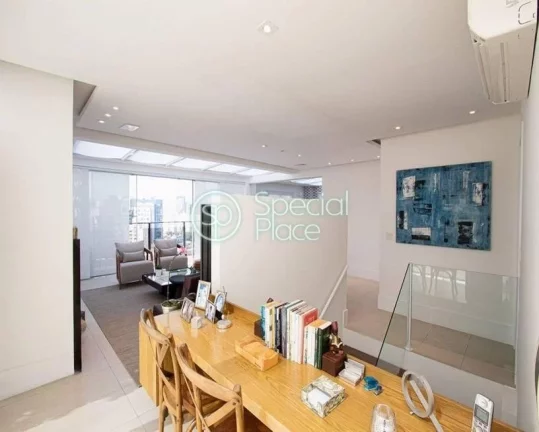 Imagem 317 metros 4 dormitórios 4 suítes 5 banheiros 4 vagas Cobertura Duplex toda reformada, pronta para...