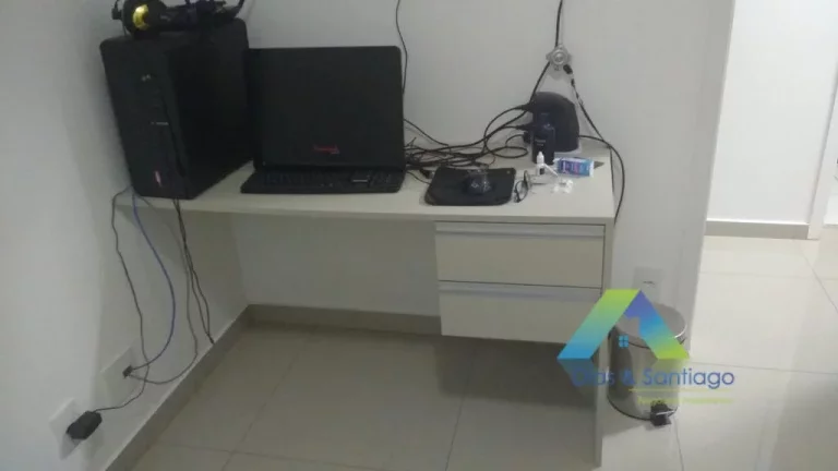Imagem Lindo apartamento todo reformado decorado com 3 dormitórios e ótima localização