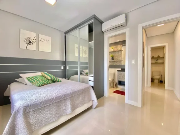 Imagem Apartamento 2 Dormitórios - Bairro Navegantes