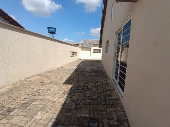 Imagem Casa De 3/4 Sendo Duas Suites Sozinha No Lote No Jardim Paraiso Ao Lado Anel Viario