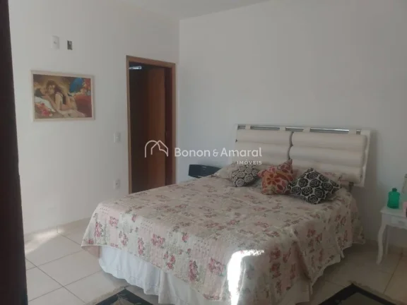 Imagem Este sobrado recém-reformado oferece uma combinação perfeita de modernidade e conforto em seus 21...