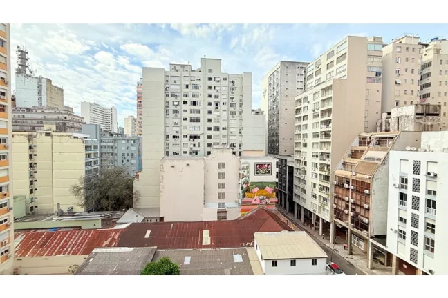Imagem Apartamento à venda em Porto Alegre, Centro Histórico, com 1 quarto, 43,2m2