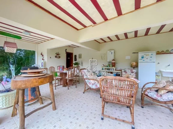 Imagem Casa à venda, 147 m² por R$ 670.000,00 - Albuquerque - Teresópolis/RJ