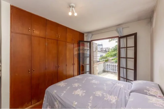Imagem Casa a venda na Vila Marari 180m² 3 dormitórios 2 suítes, 4 Vagas Churrasqueira 5WC