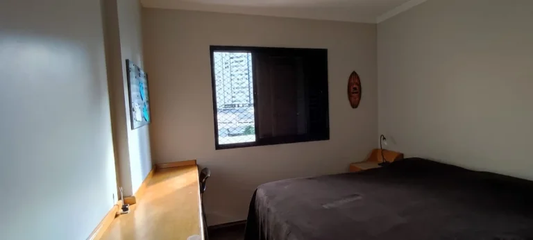 Imagem Apartamento 148 M², 3Q, 2 Suítes, Suíte com hidromassagem, 2 salas, lareira, 4 banheiros, 3 vagas, dependência completa de serviço, academia, sauna.