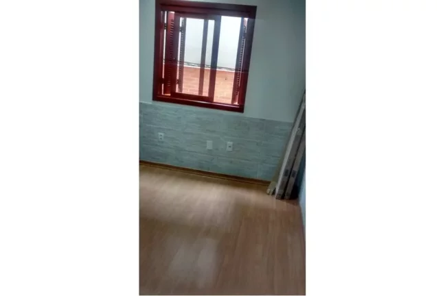 Imagem Apartamento à venda em Porto Alegre, Petrópolis, com 3 quartos, 77m²