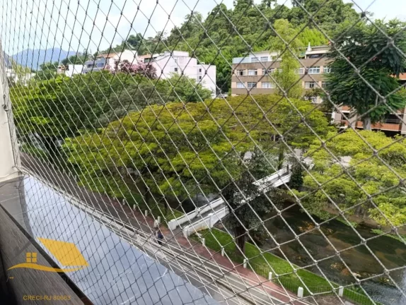 Imagem Vendo Apartamento no Centro com 3 Quartos Mais Dependência Completa e Garagem