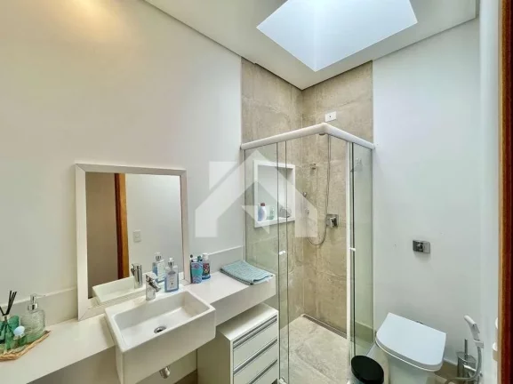 Imagem Casa de Condomínio em Moinho Velho - Cotia