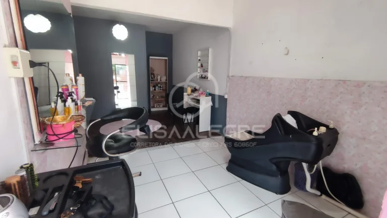 Imagem Casa com ponto comercial, Santo Inácio, Esteio