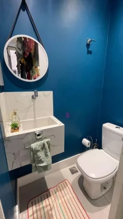 Imagem Lindo sobrado triplex com 2 suites, 4 banheiros, espaço goumert com churrasqueira, garagem box , piscina e salão de festas.