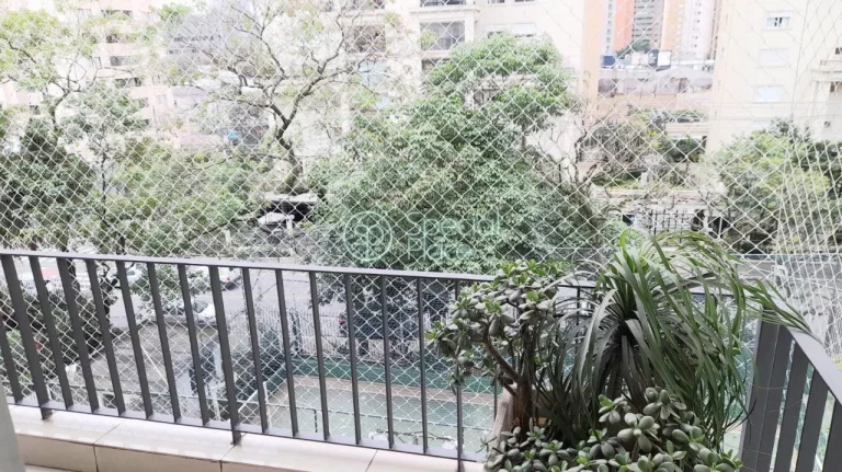 Imagem Ótimo apartamento com 170m², em Moema Índios. Amplo living com varanda, sala de jantar, lavabo, 0...