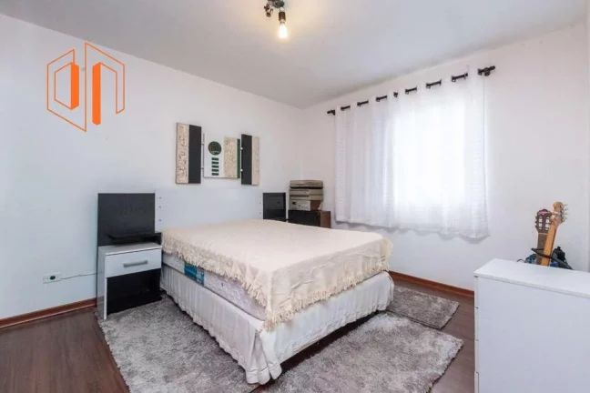 Imagem Apartamento para Venda em Curitiba, Água Verde, 3 dormitórios, 1 suíte, 2 banheiros, 1 vaga