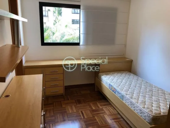 Imagem Com 179 metros quadrados bem distribuídos, possui 3 suítes e 3 vagas de garagem, todas as suítes ...
