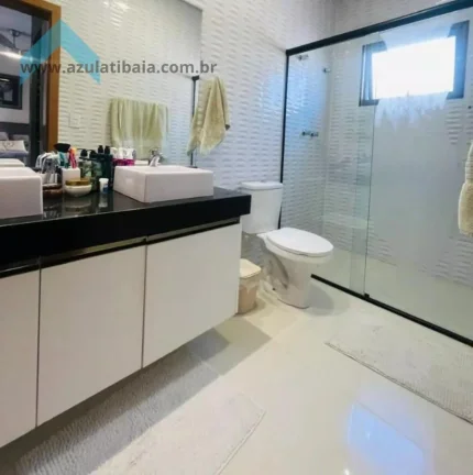 Imagem Sobrado com 3 suítes e piscina  Atibaia/SP