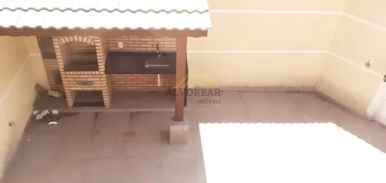 Imagem Sobrado à Venda 3 Dormitórios | 3 Min da Av. Sabará!