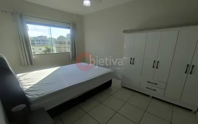Imagem Apartamento linear, 3 quartos sendo um suíte a venda, Centro - Cabo Frio