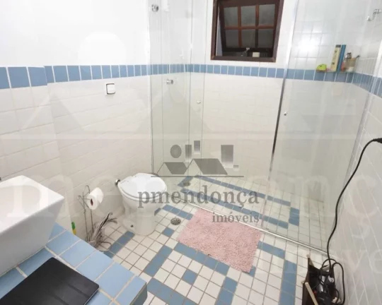 Imagem Apartamento Ensolarado, amplo, e muito conservado...possui sala para dois ambientes, 03 dormitórios...