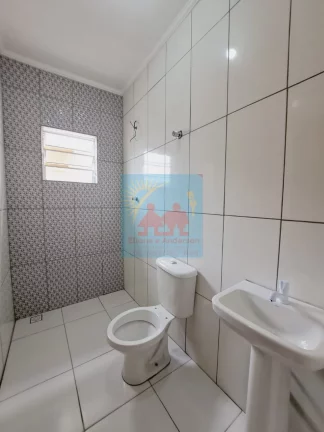 Imagem Casa na Praia de Itanhaém com 2 vagas de garagem