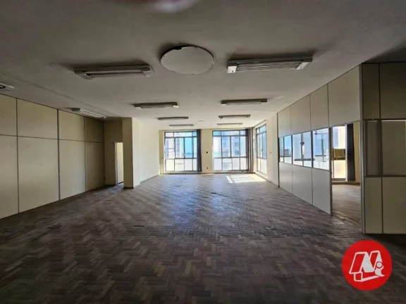 Imagem Aluga-se e Vende-se Andar Corporativo de 607m² no Centro Histórico