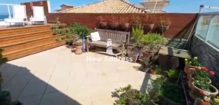 Imagem Triplex com Vista para o Mar e Cobertura em Interlagos - Vila Velha