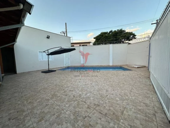 Imagem EDÍCULA VENDO / ACEITO PERMUTA - IMOVEL COMERCIAL MAIOR VALOR C/ RENDA