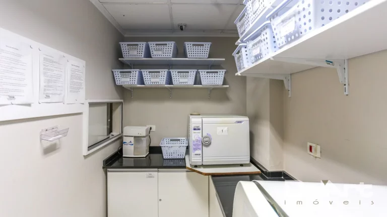 Imagem Sala/Conjunto Comercial Corporativo LOCADA - 182,61m2 + 02 vagas - Edifício Curitibano Prime Center - R$ 1.450.000,00 - Água Verde.