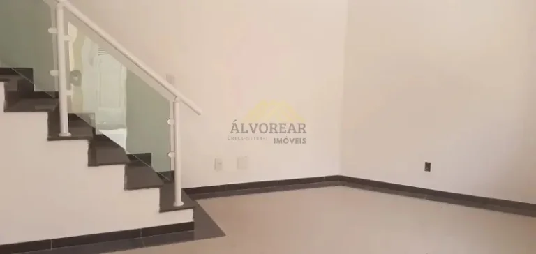 Imagem Sobrado à Venda 3 Dormitórios a 3 Min da Av. Sabará!