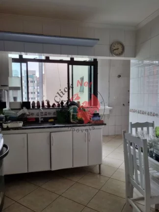 Imagem Amplo Apartamento em Prédio Sem Condomínio à Venda no bairro Vila Guiomar em Santo André
