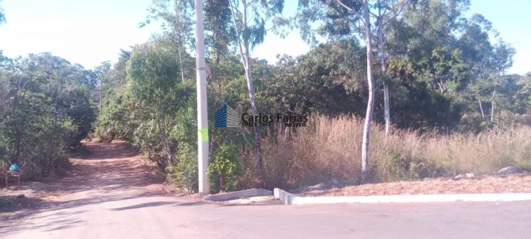 Imagem Chácara para Venda em Brasília, Setor Habitacional Tororó (Jardim Botânico), 3 dormitórios, 1 suíte, 2 banheiros, 2 vagas