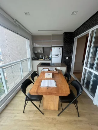 Imagem Apartamento Porteira echada Andar alto 2 Dormitorios sendo 2 Suites
