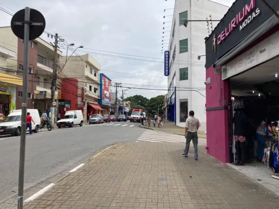 Imagem Prédio comercial para locação, Avenida Nove de Julho, Centro, Poá