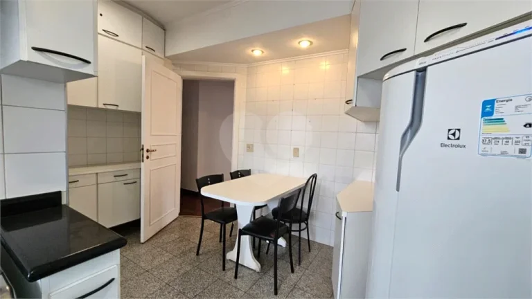 Imagem Apartamento à venda com 3 quartos, sendo 1 suíte, no condomínio Maresias, São Paulo - SP