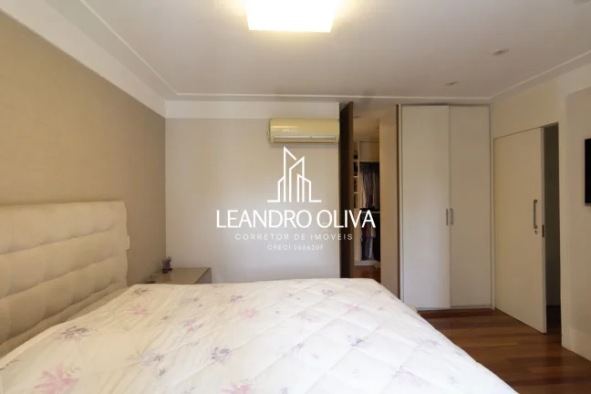 Imagem Condomínio Maison Lalique - Apartamento à venda com 181m², 4 quartos, 3 suites e 3 vagas em Moema
