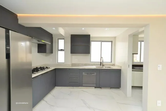 Imagem Localizado na charmosa região da Savassi, em Belo Horizonte, este apartamento é uma excelente esco...