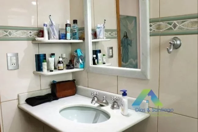 Imagem Casa à venda com 163m², 3 quartos e 3 vagas
