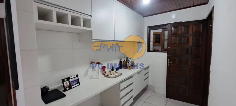 Imagem CASA 3 DORMITÓRIOS NO BALNEÁRIO CANOAS