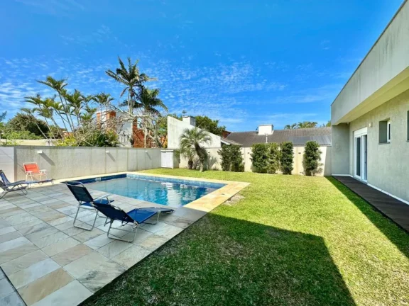 Imagem Casa 4 Dormitórios - Bairro Atlantida