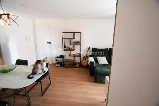 Imagem Localizado no charmoso bairro do Taquaral, este apartamento oferece uma combinação perfeita de con...